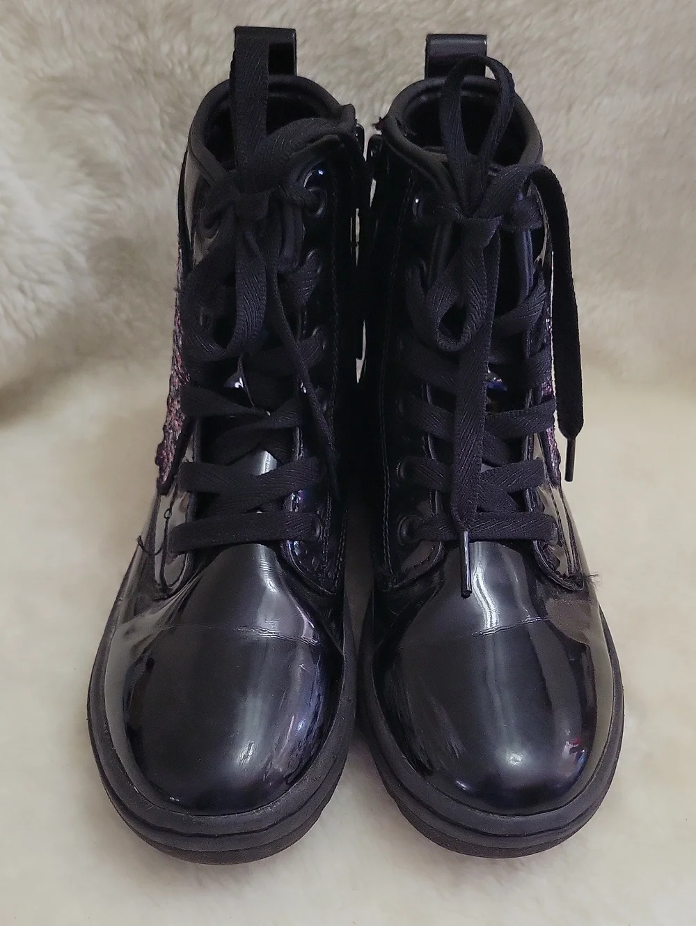 Skechers STREET CLEATS 2 BUTTERFLYKEEPER. Size 3